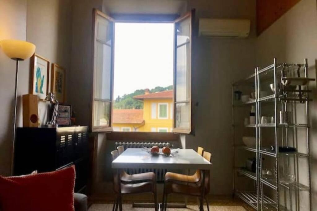 Sunny Top Floor In San Frediano Florença Exterior foto
